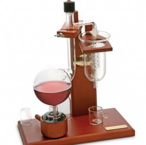 Traditional-Classic-Wine-Distiller_20090656953-e1427454628699